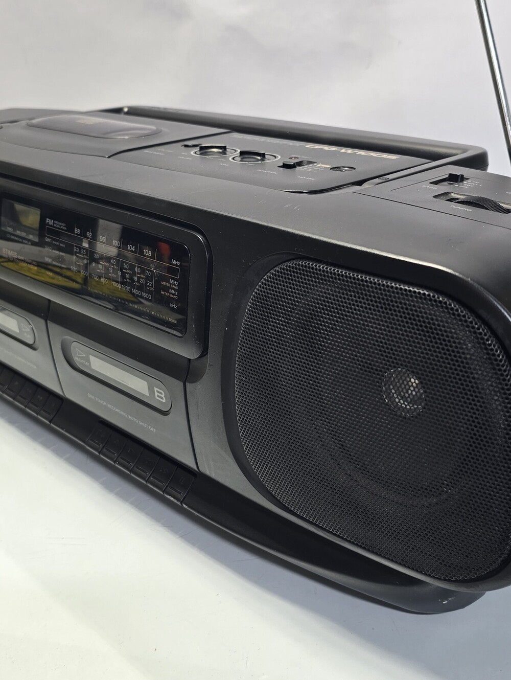 Vintage Sony Bass Boost CFD-100 CD / Radio / Cassette Player Boombox Works!